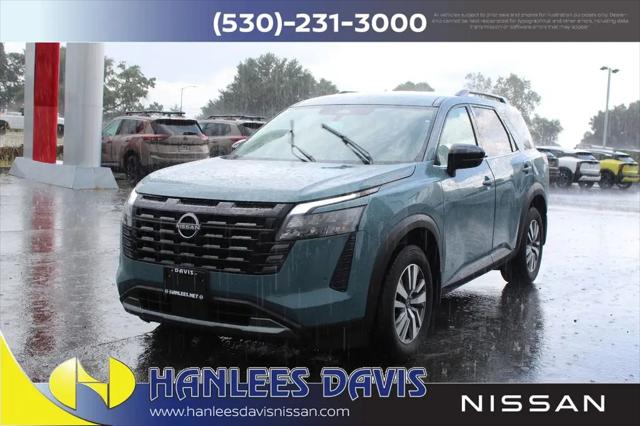 2026 Nissan Pathfinder SL