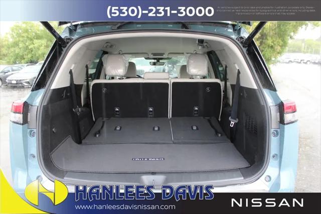 2026 Nissan Pathfinder SL