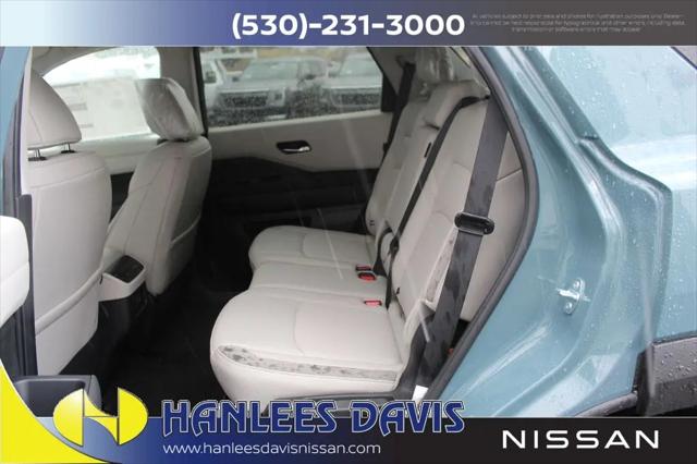 2026 Nissan Pathfinder SL