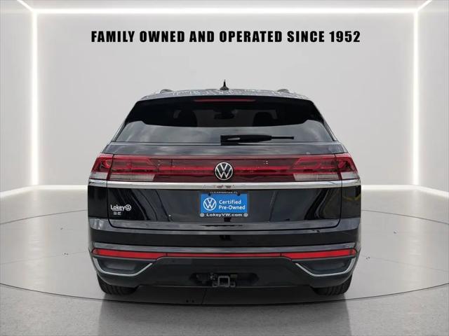 2026 Volkswagen Atlas Cross Sport SE with Technology