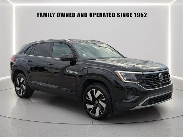 2026 Volkswagen Atlas Cross Sport SE with Technology