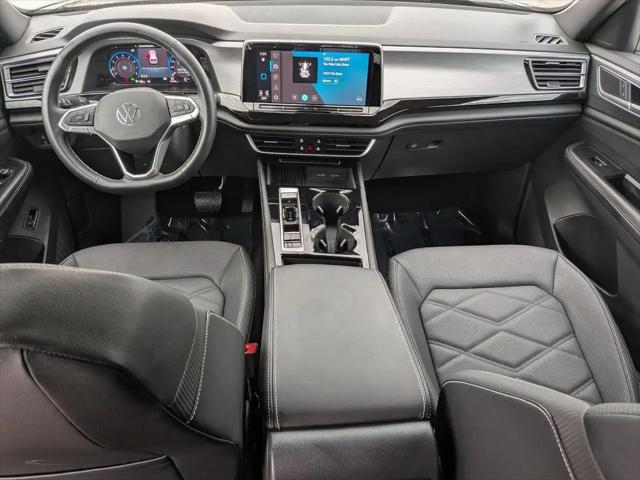 2026 Volkswagen Atlas Cross Sport SE with Technology