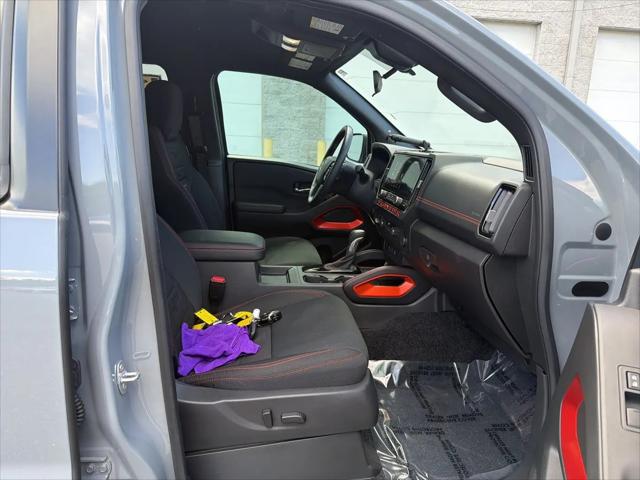 2025 Nissan Frontier Crew Cab PRO-4X 4x4