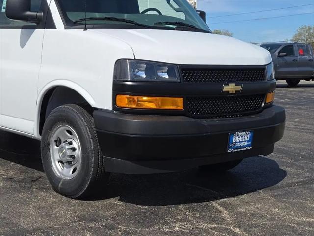 2026 Chevrolet Express Cargo Van 2500 Extended Wheelbase, WT, RWD