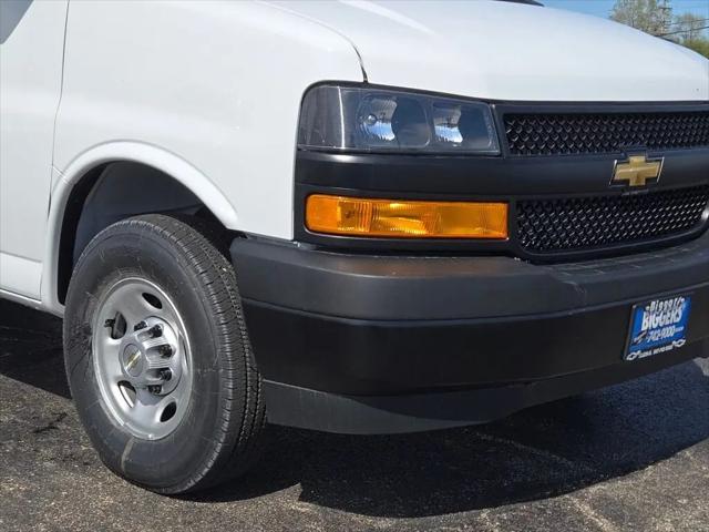 2026 Chevrolet Express Cargo Van 2500 Extended Wheelbase, WT, RWD