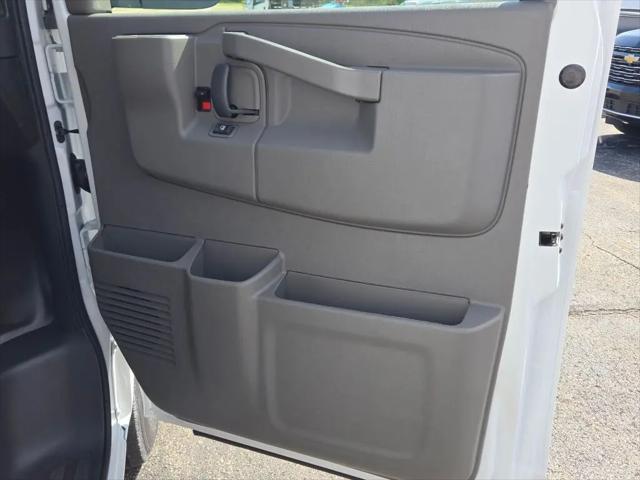 2026 Chevrolet Express Cargo Van 2500 Extended Wheelbase, WT, RWD