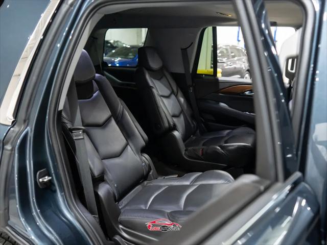 2020 Cadillac Escalade 4WD Luxury