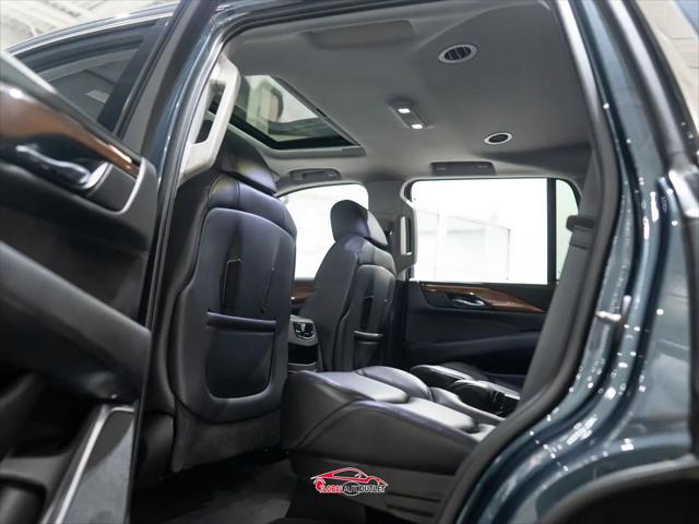 2020 Cadillac Escalade 4WD Luxury
