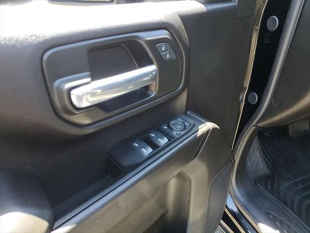 2025 Chevrolet Silverado 2500HD 4WD Crew Cab Standard Bed Custom