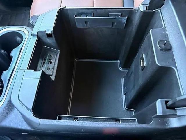 2022 Chevrolet Silverado 1500 4WD Crew Cab Standard Bed High Country