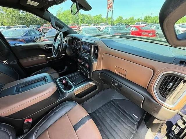 2022 Chevrolet Silverado 1500 4WD Crew Cab Standard Bed High Country