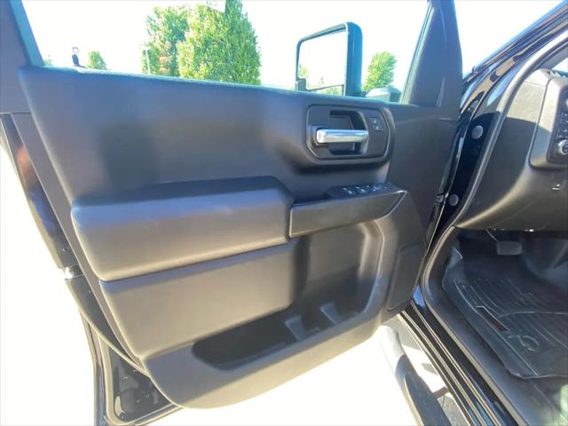 2021 Chevrolet Silverado 2500HD 4WD Crew Cab Standard Bed Custom