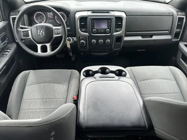 2024 Ram 1500 Classic Warlock Crew Cab 4x4 5'7" Box