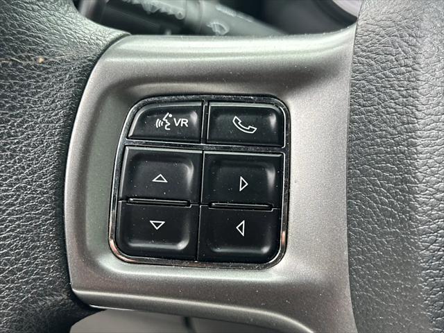 2024 Ram 1500 Classic Warlock Crew Cab 4x4 5'7" Box
