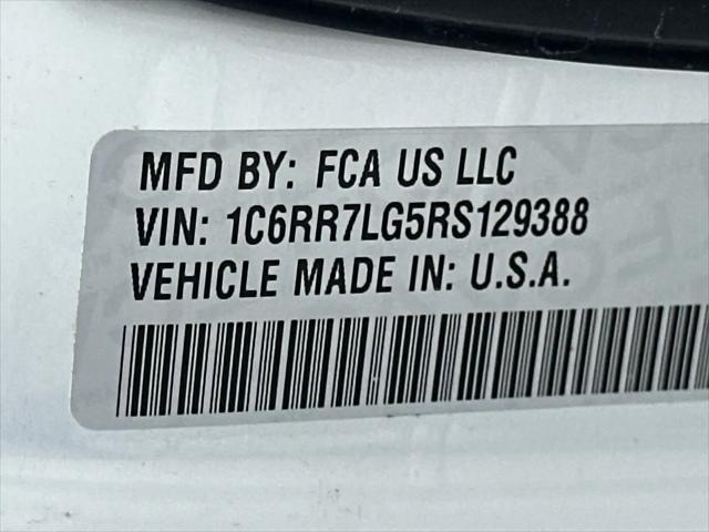 2024 Ram 1500 Classic Warlock Crew Cab 4x4 5'7" Box