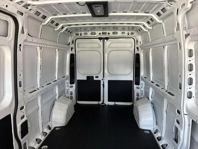 2024 Ram ProMaster 2500 Cargo Van Tradesman High Roof 159" WB w/Pass Seat