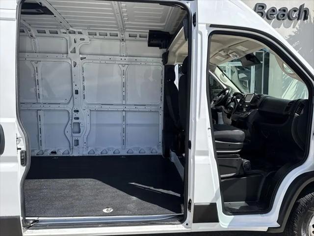 2024 Ram ProMaster 2500 Cargo Van Tradesman High Roof 159" WB w/Pass Seat