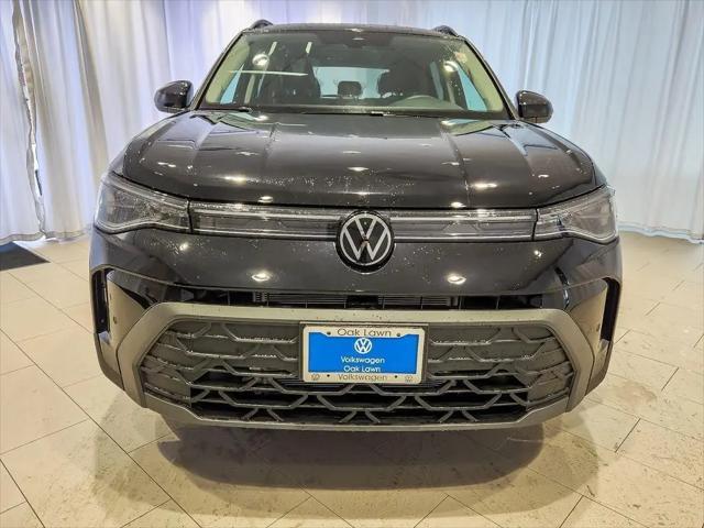 2026 Volkswagen Taos SE Black