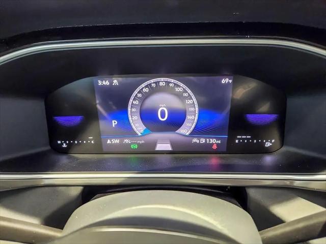 2026 Volkswagen Taos SE Black