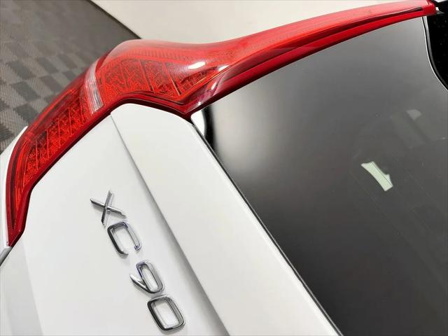 2019 Volvo XC90 T6 Momentum