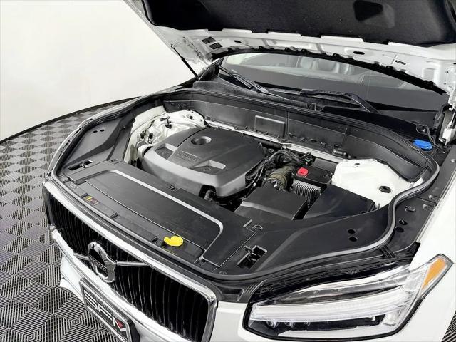 2019 Volvo XC90 T6 Momentum