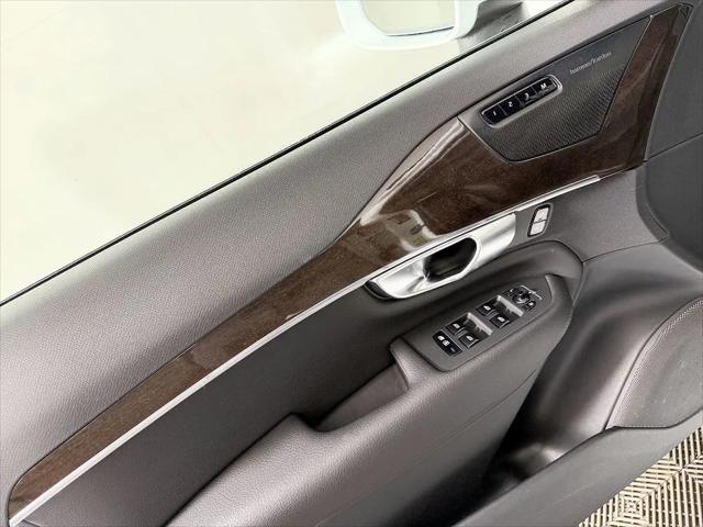 2019 Volvo XC90 T6 Momentum