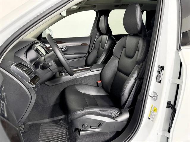 2019 Volvo XC90 T6 Momentum