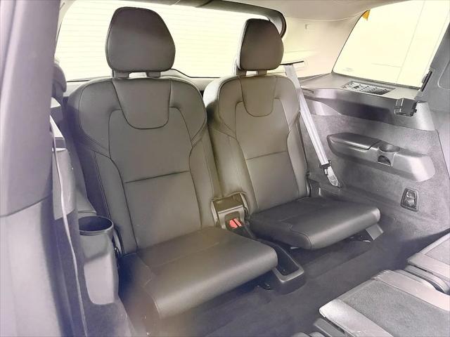 2019 Volvo XC90 T6 Momentum