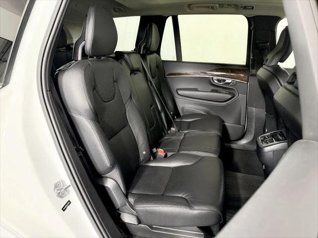 2019 Volvo XC90 T6 Momentum