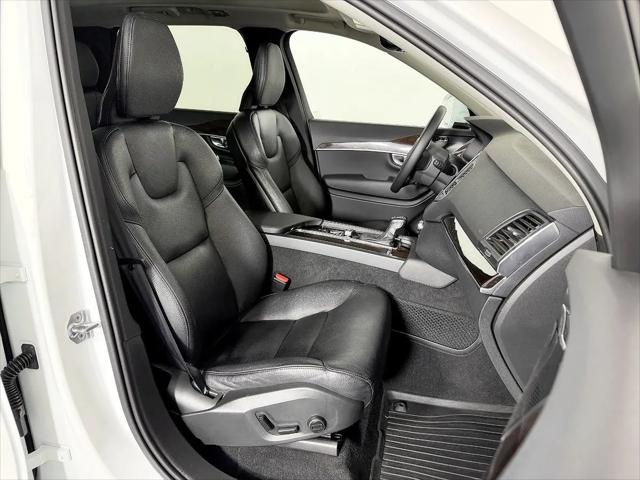 2019 Volvo XC90 T6 Momentum