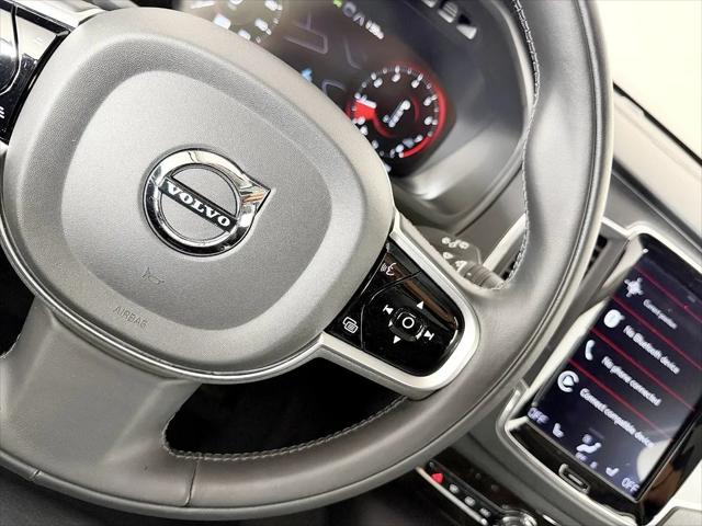 2019 Volvo XC90 T6 Momentum