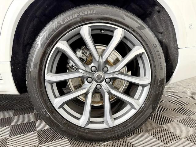 2019 Volvo XC90 T6 Momentum