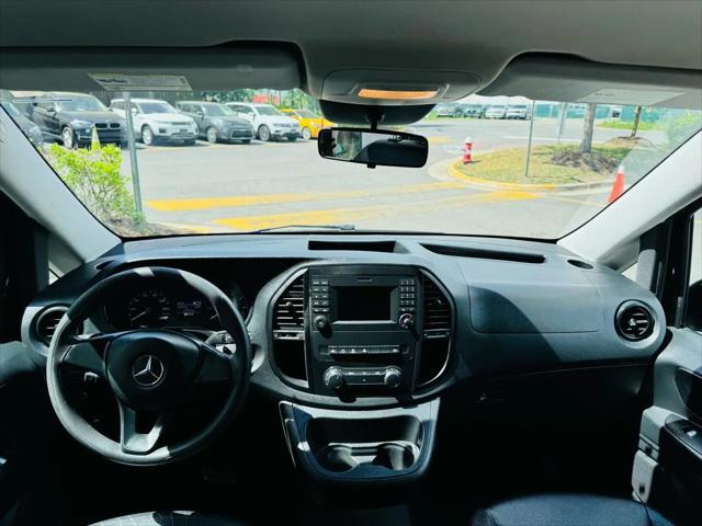 2017 Mercedes-Benz Metris Standard