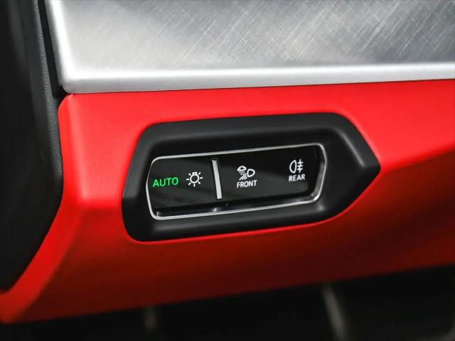 2022 Lamborghini Urus Pearl Capsule