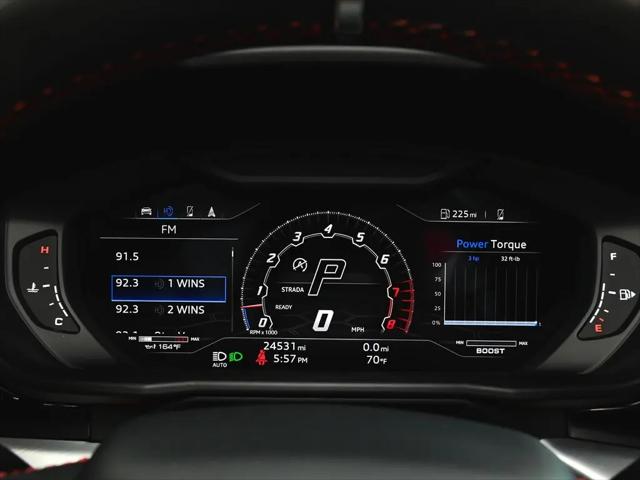 2022 Lamborghini Urus Pearl Capsule