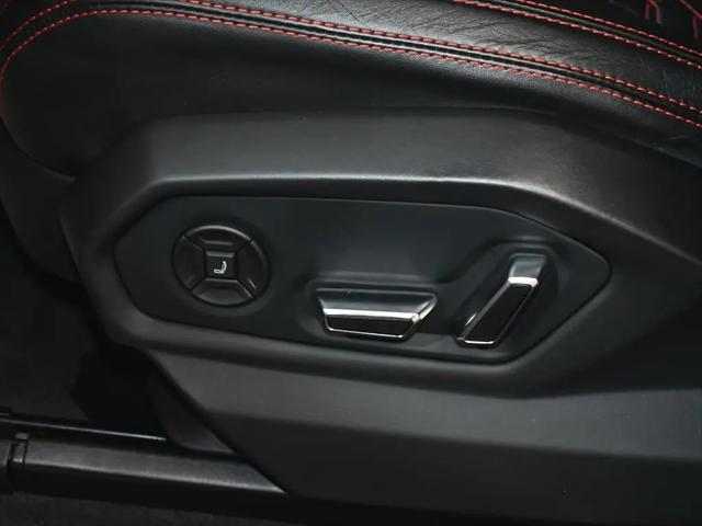 2022 Lamborghini Urus Pearl Capsule