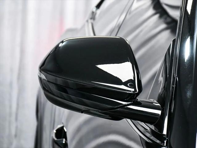 2022 Lamborghini Urus Pearl Capsule