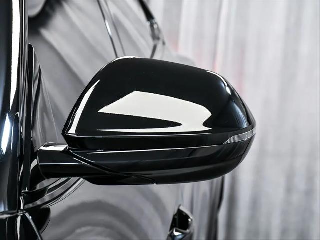 2022 Lamborghini Urus Pearl Capsule