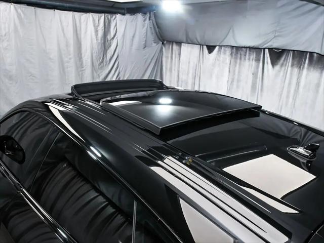 2022 Lamborghini Urus Pearl Capsule
