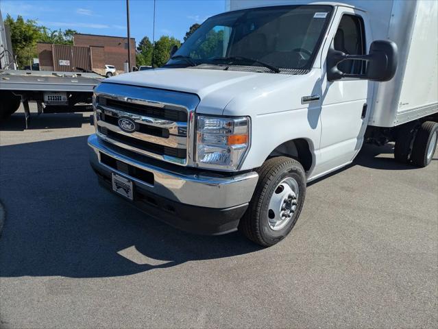 2027 Ford E-Series Cutaway E-Series Cutaway