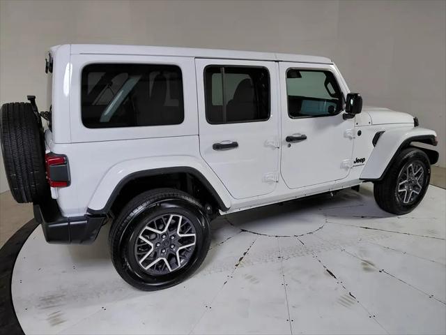 2025 Jeep Wrangler 4-Door Sahara 4x4