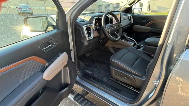 2025 GMC Canyon 4WD Denali