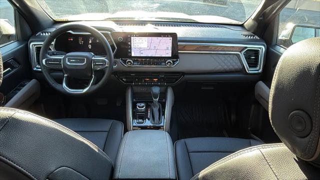 2025 GMC Canyon 4WD Denali