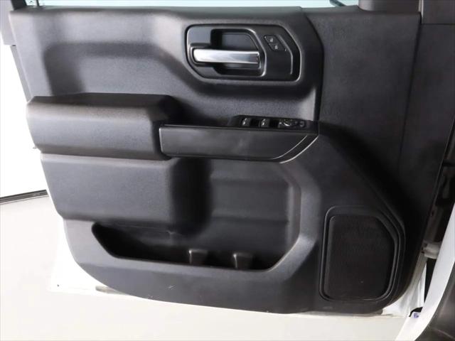 2023 Chevrolet Silverado 1500 2WD Crew Cab Short Bed Custom