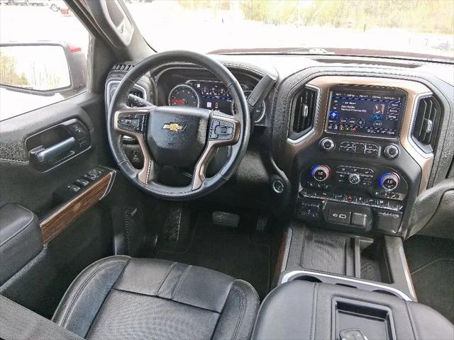 2022 Chevrolet Silverado 1500 4WD Crew Cab Short Bed High Country