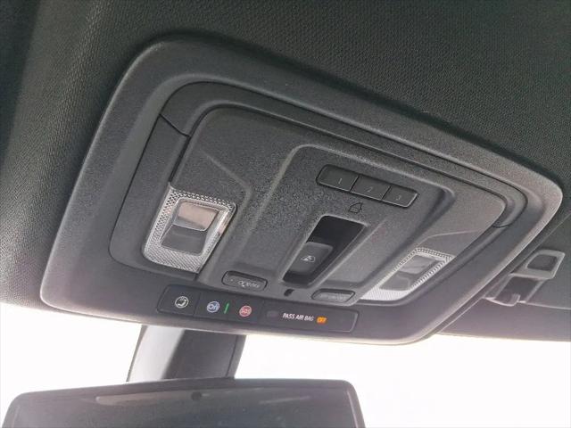 2022 Chevrolet Silverado 1500 4WD Crew Cab Short Bed High Country