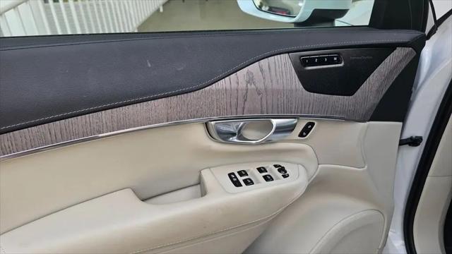 2023 Volvo XC90 B6 Ultimate 6-Seater
