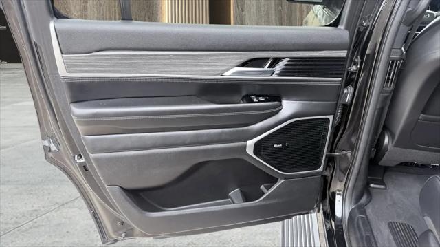 2022 Jeep Wagoneer Series III 4x4