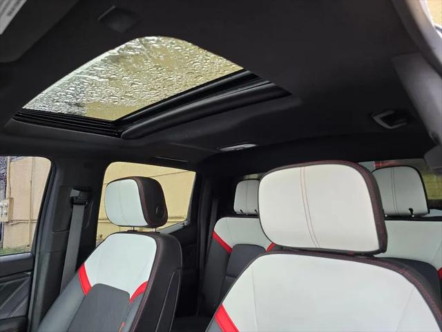 2023 GMC Canyon 4WD Crew Cab Short Box AT4X