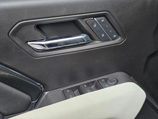 2023 GMC Canyon 4WD Crew Cab Short Box AT4X